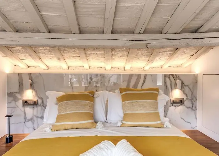 Piazza Dei Renzi Trastevere Building 4 Bedroom With Terrace Roma