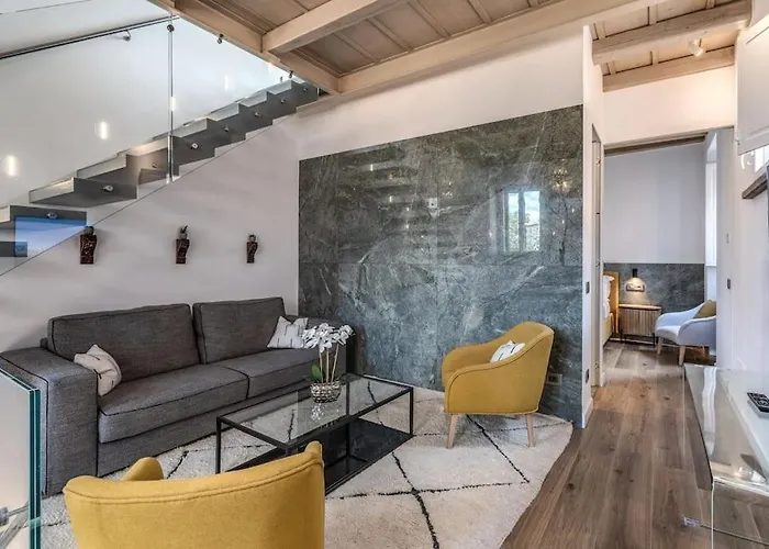 Piazza Dei Renzi Trastevere Building 4 Bedroom With Terrace * Roma